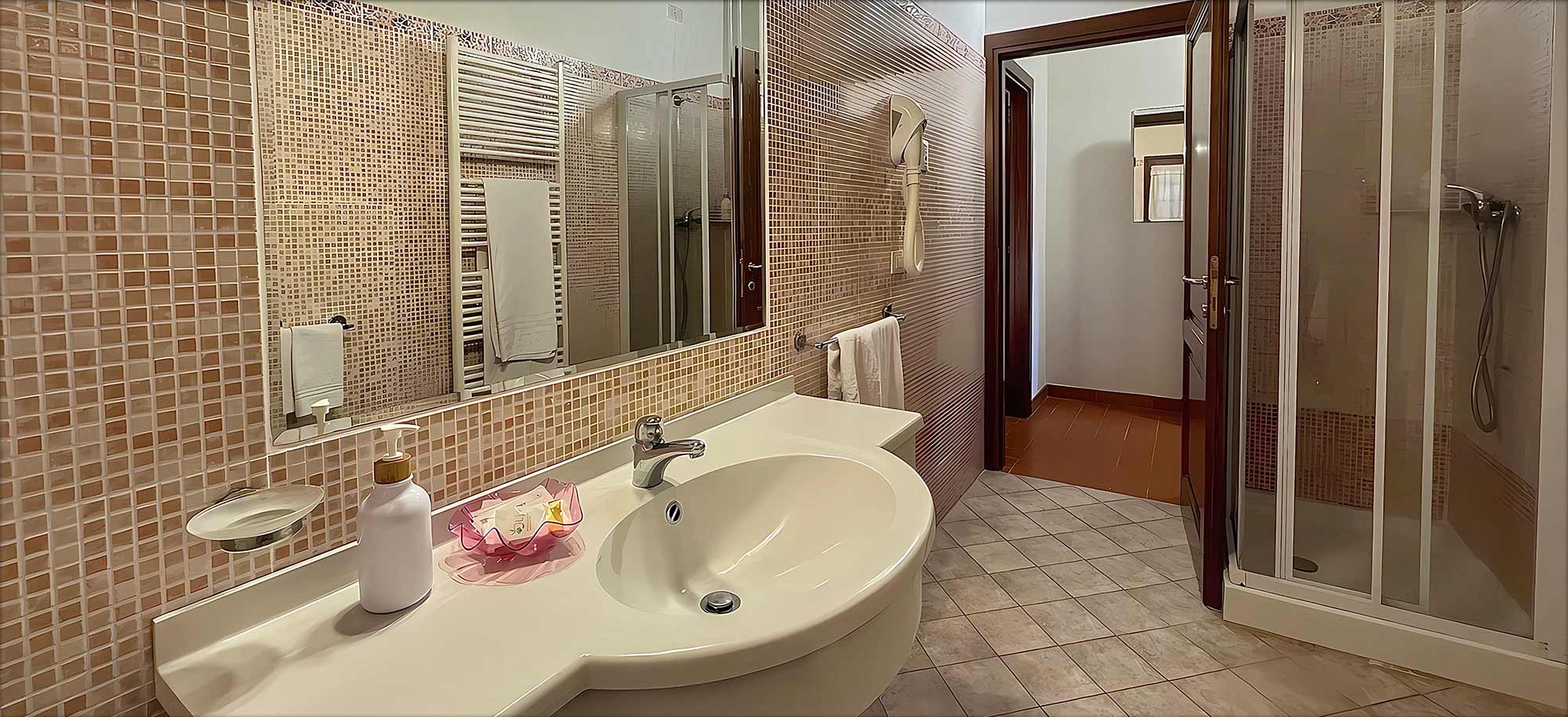 Corte Tommasi - Residence turistico - 207 - Appartamento per vacanze con piscina in Toscana
